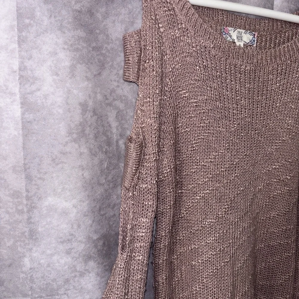 Pink Rose Women's Medium Soft Stretch Cold Shoulder Chic Rose‎ Knit Sweater